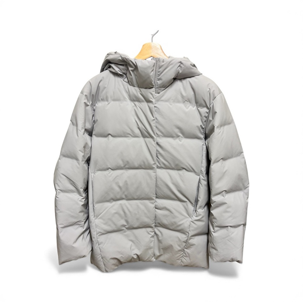 Uniqlo Gray Puffer Jacket